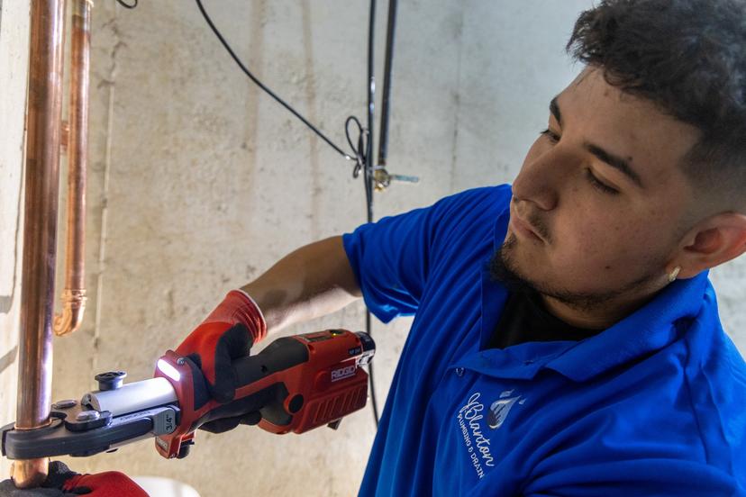 How Plumbing Contractors on Chicago’s North and Northwest Side Can Boost Your Home Renovations