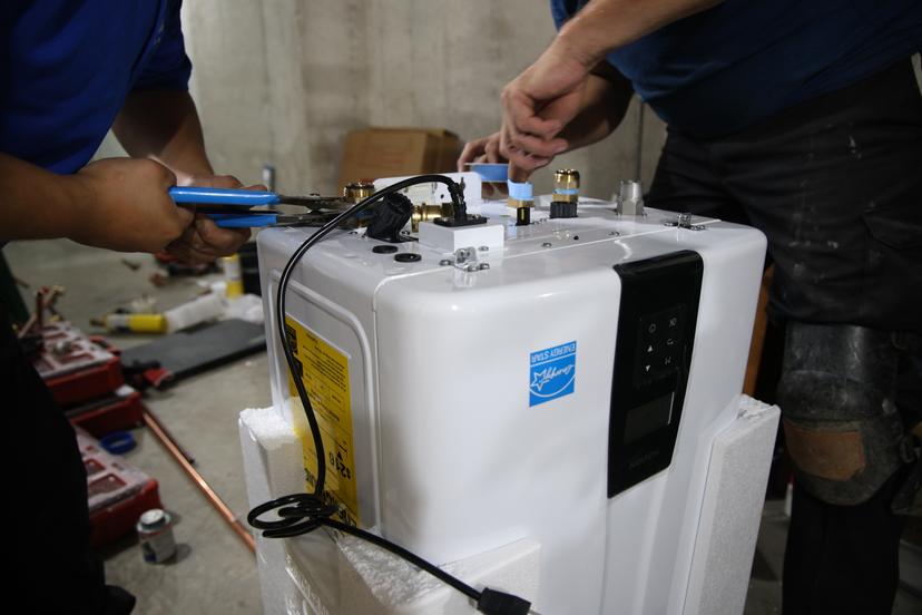 North Chicago's Guide to On Demand Water Heater Installation: What Homeowners Need to Know