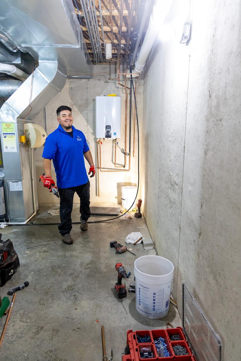 Choosing the Perfect On Demand Water Heater: Top 5 Tips for Homes on Chicago’s North and Northwest Side