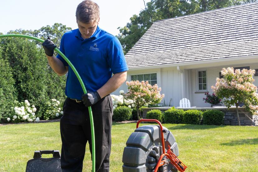 Arlington Heights Homeowners’ Guide to Effective Drain Cleaning: DIY vs. Professional Service