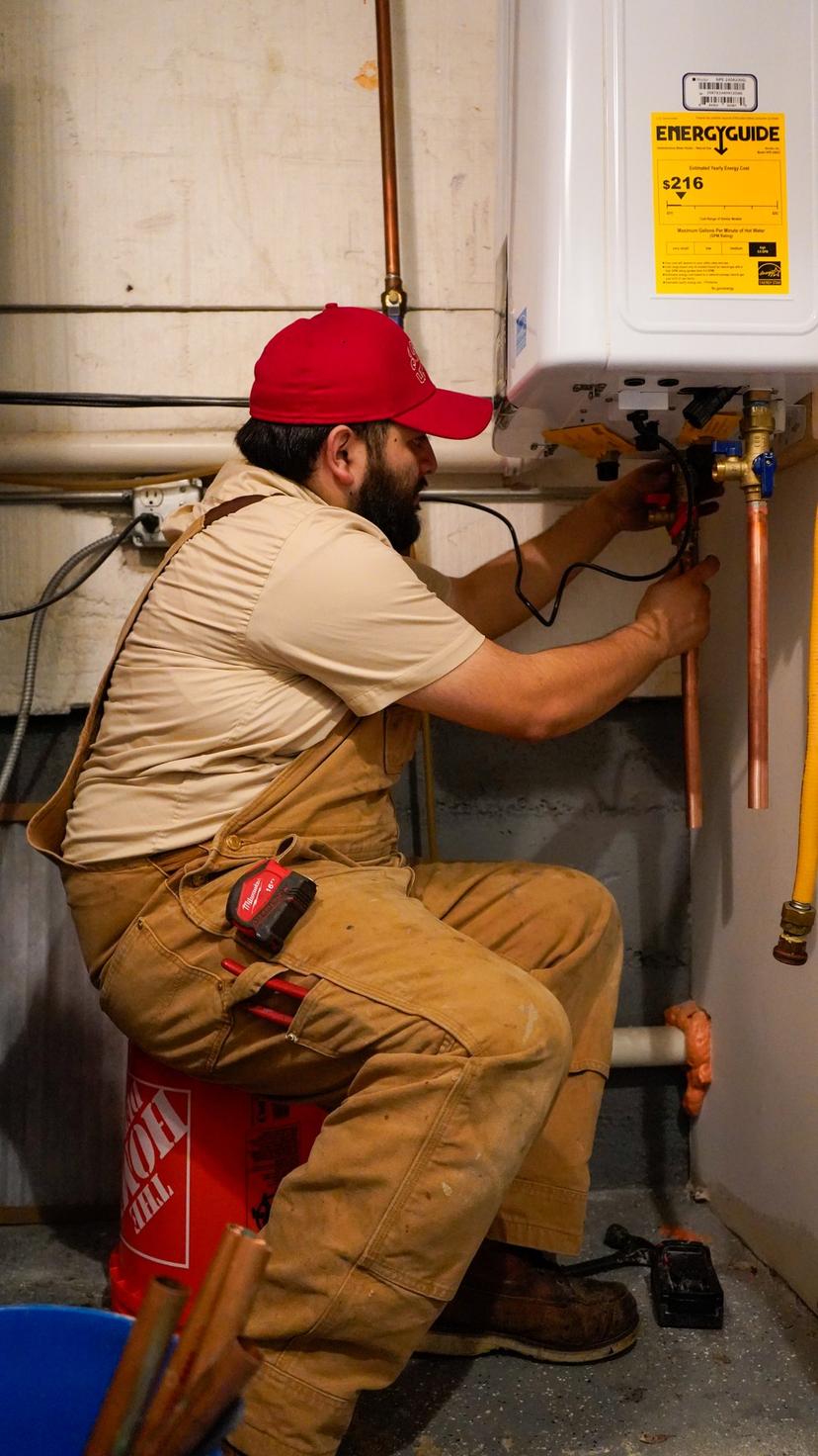 How Northbrook Homes Benefit Environmentally from Replacing Old Water Heaters