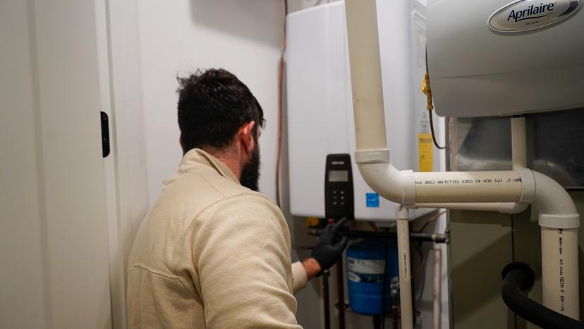 Why You Should Replace a Water Heater Before It Fails—And How It Saves You Money